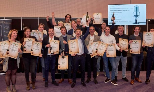 Winnaars 30e Proefschrift Wijnconcours gehuldigd