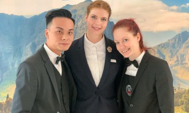 Richelle van Gemert wint WoSA Sommelier Cup 2019
