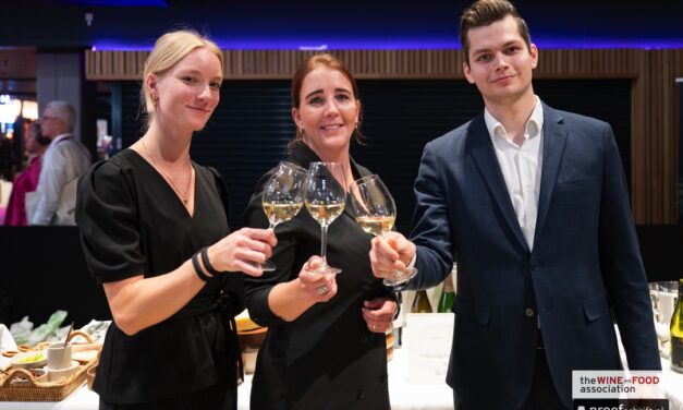 Livia van IJperen wint verkiezing Fromager van het Jaar